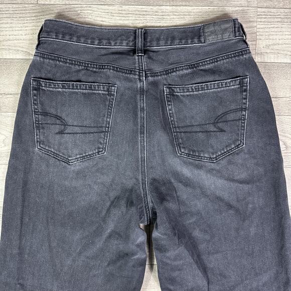 American Eagle Ripped High Rise Relaxed Mom Jeans Black Wash sz 10 - Picture 8 of 8